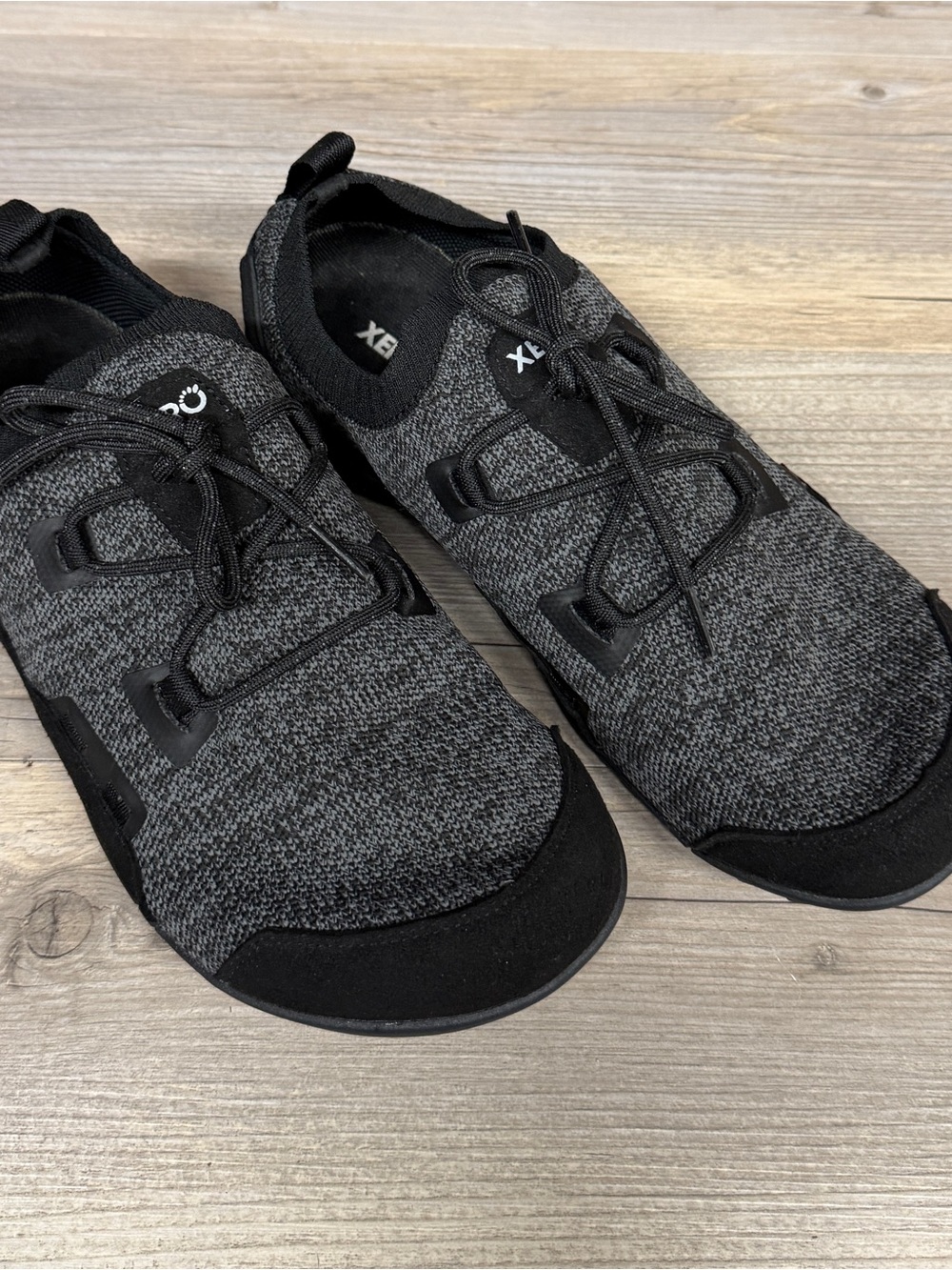 Xero Oswego Men’s Shoes 9.5 Black & Gray